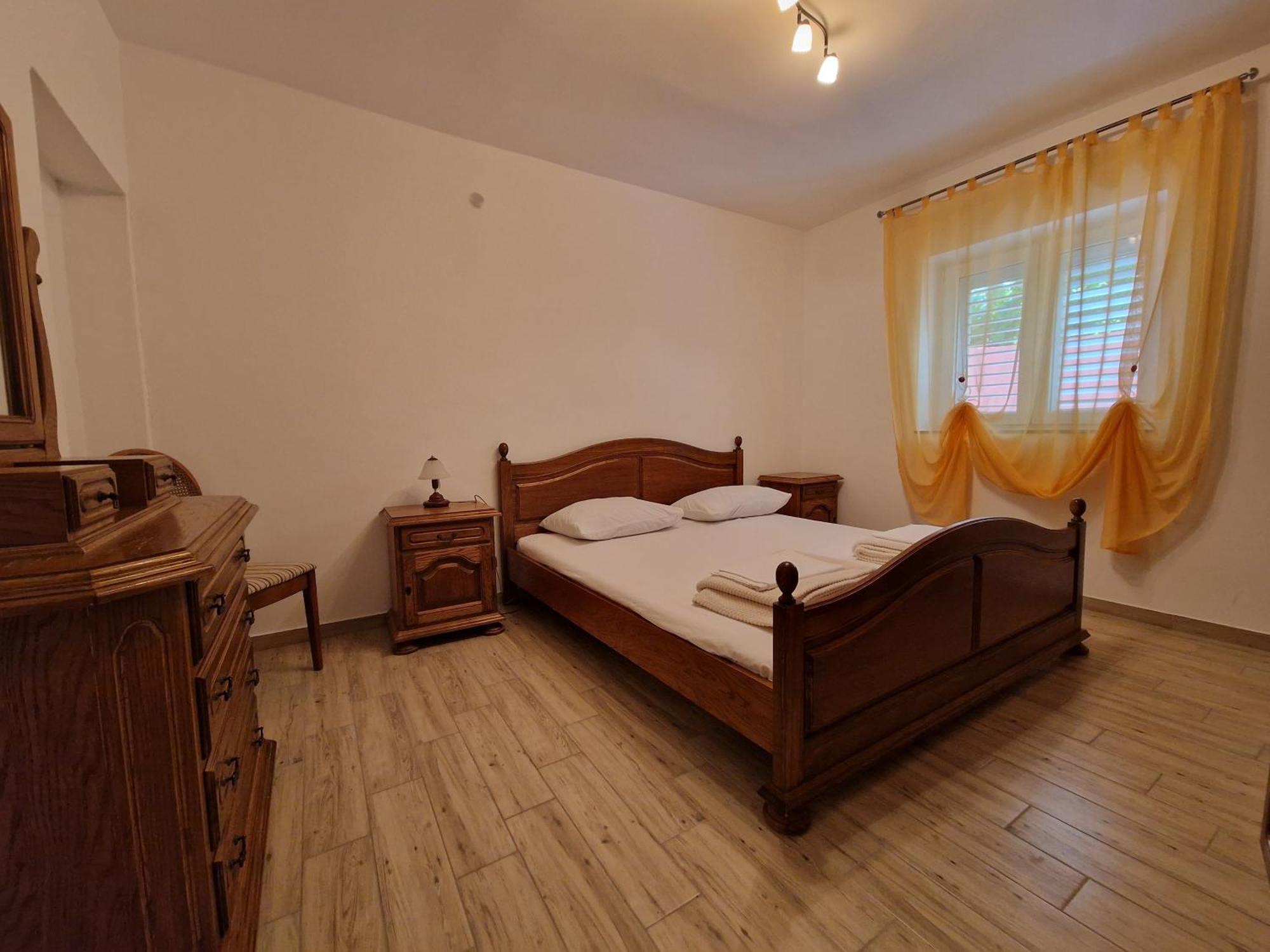 Apartments And Room Suza Senj  Pokoj fotografie